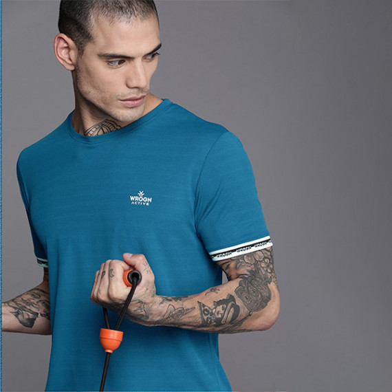 https://easyeleganz.com/products/men-teal-blue-brand-logo-printed-casual-t-shirt