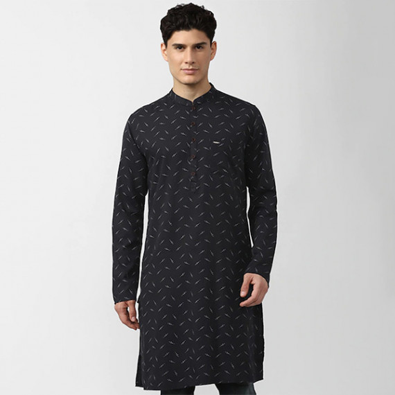 https://easyeleganz.com/products/men-black-geometric-printed-kurta-1