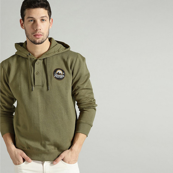 https://easyeleganz.com/vi/products/the-lifestyle-co-men-olive-green-solid-hooded-sweatshirt