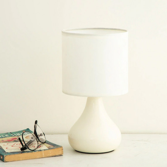 https://easyeleganz.com/products/white-solid-ambrose-corienth-contemporary-ceramic-table-lamp