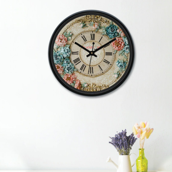 https://easyeleganz.com/products/multicoloured-round-textured-30-cm-analogue-wall-clock