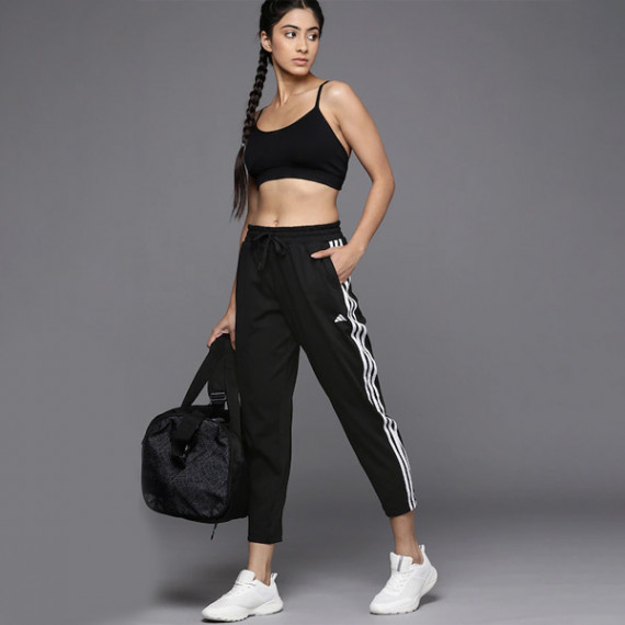 https://easyeleganz.com/vi/products/women-navy-blue-graphic-5-solid-regular-fit-joggers