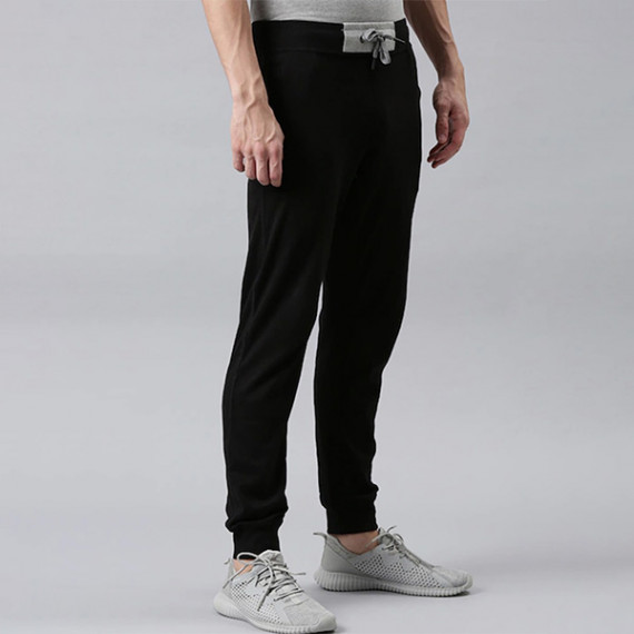 https://easyeleganz.com/products/men-black-solid-organic-cotton-track-pants