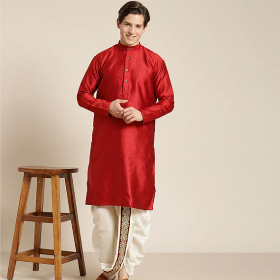 https://easyeleganz.com/products/mens-cream-coloured-pure-cotton-double-layer-dhoti-gold-zari-border