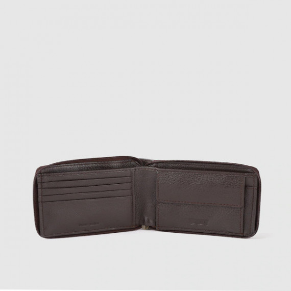 https://easyeleganz.com/products/men-brown-textured-zip-around-wallet